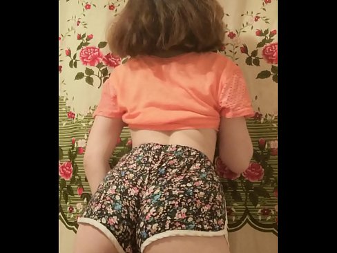 ❤️ सेक्सी तरुण बेब कॅमेऱ्यात तिची चड्डी काढत आहे ️❌ mr.xxxner.ru वर